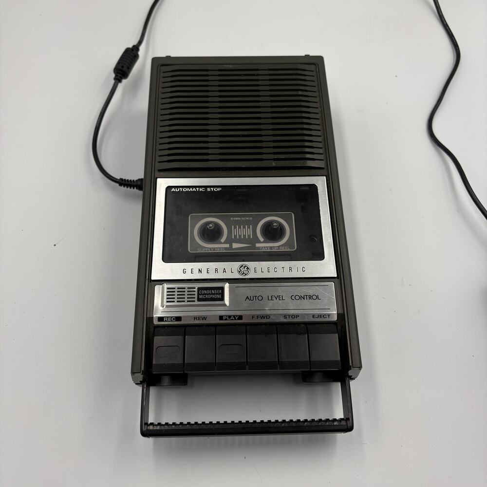 Vintage GE General Electric 3-5090B Cassette Recorder Powers On For Parts Repair